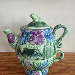Vintage Silvestri Tea for One Stacking Frog Teapot Cup Set 1990s